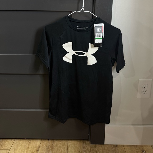 Under Armour Other - Under Armour Heatgear Loose Short Sleeve Shirt Youth Large Black